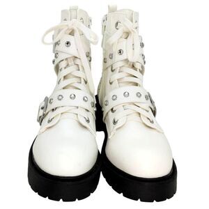 XOXO Designer Women's NEW White & Silver Fashion Boots - sz. 8 1/2